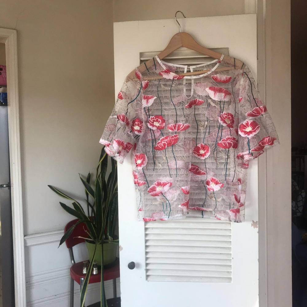 Sheer Floral Top with poppies short Sleeves